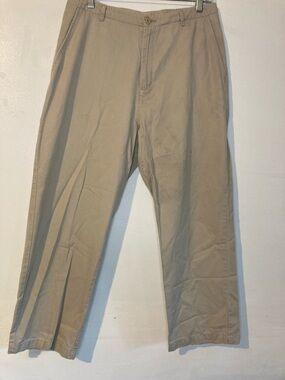 Woman Khaki Straight-Leg Chino Pants - Classic Neutral